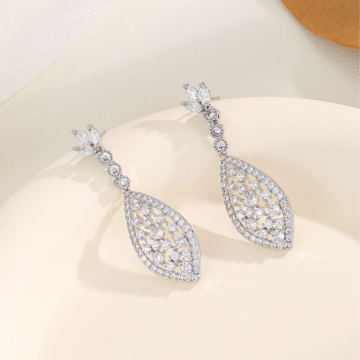 Hollowed Zircon Earrings