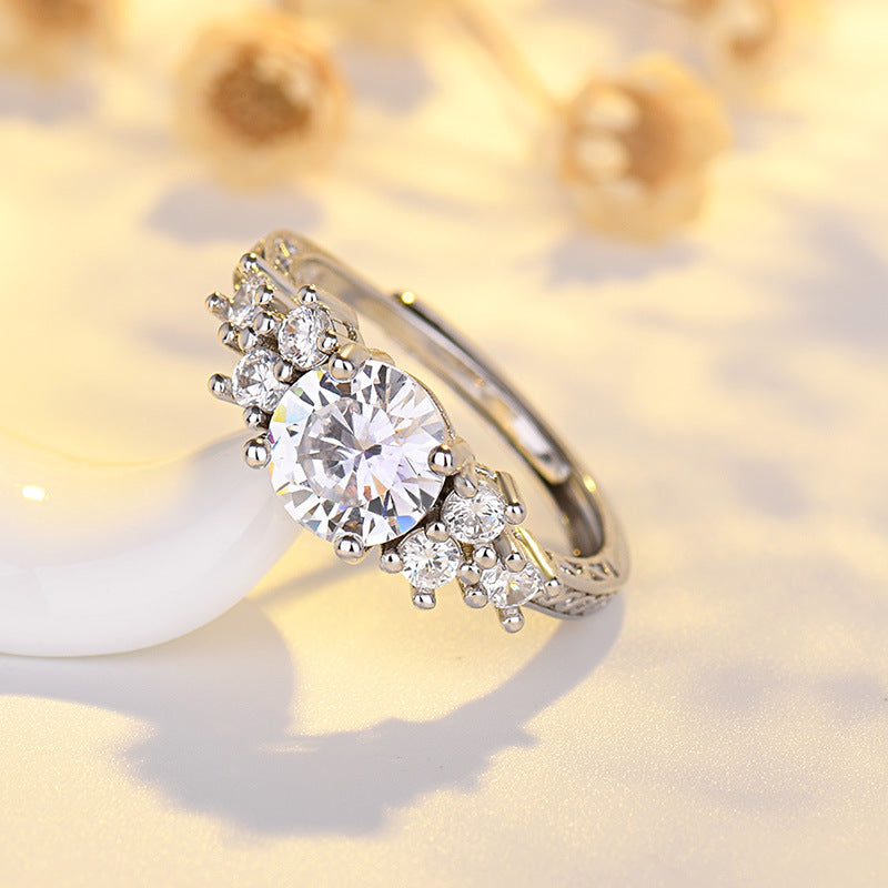 Four-claw Minority Simple Ring