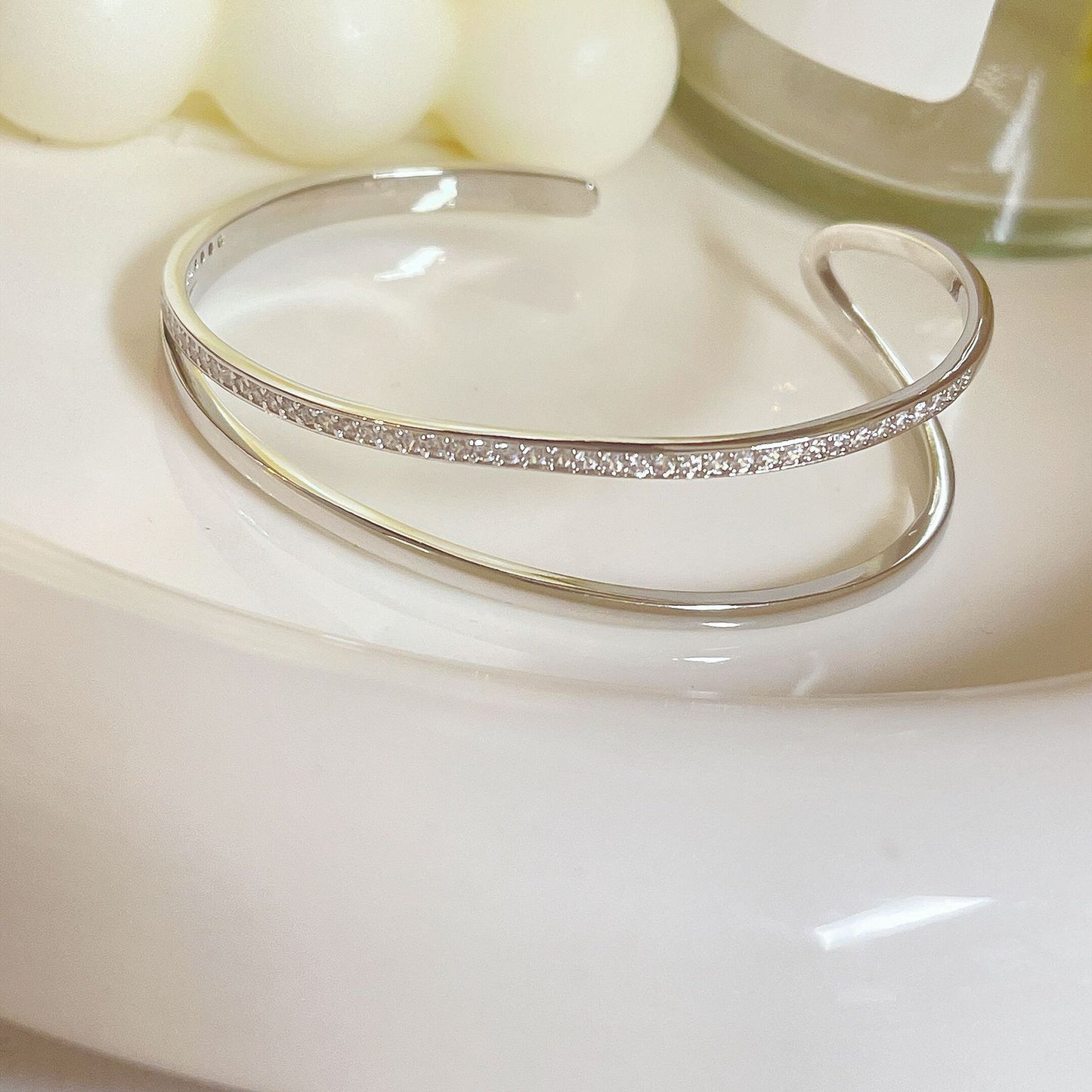Graceful All-match Bracelet