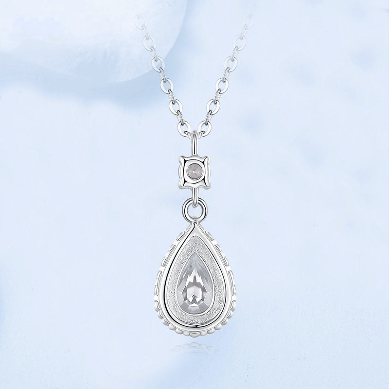Shiny Diamond Water Drop Necklace