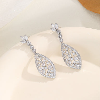 Hollowed Zircon Earrings