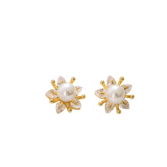 Natural Freshwater Pearl Strong Light Earrings